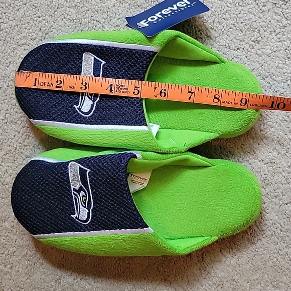 NWT Seattle Seahawks - Picture 2 of 2